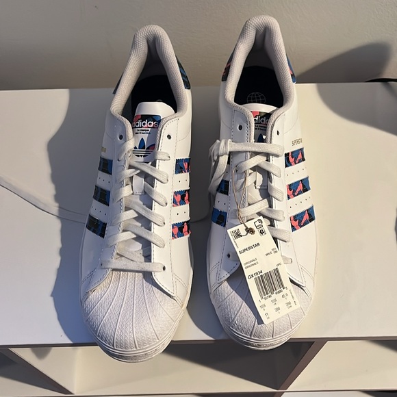 Discontinued Adidas Shelltoe Size 11 White with Black Blue and Pink camo - Picture 2 of 5